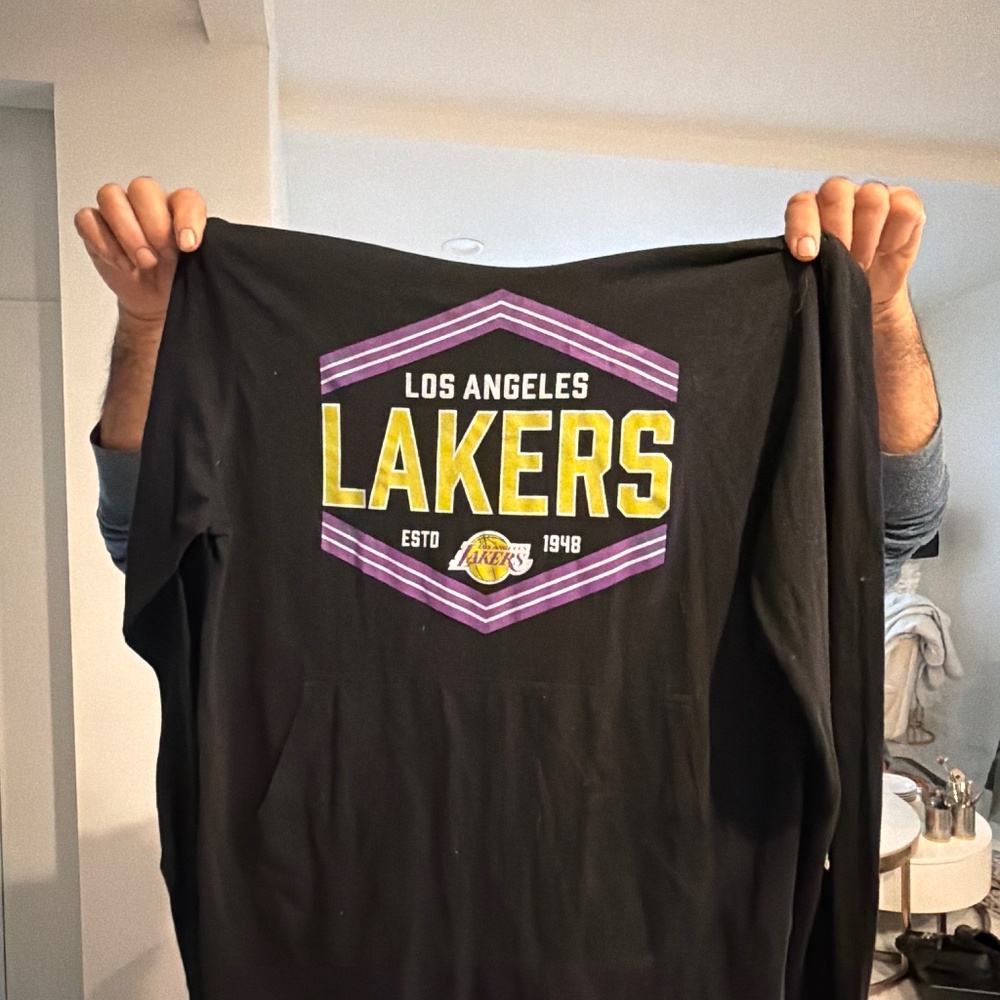 Lakers hooded sweater MEDIUM
